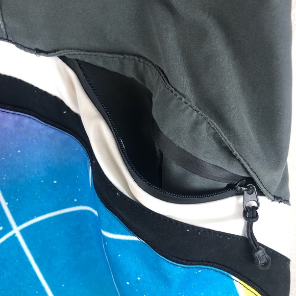 Quiksilver Spellout Grid Board Shorts Men's 38 - Picture 5 of 11